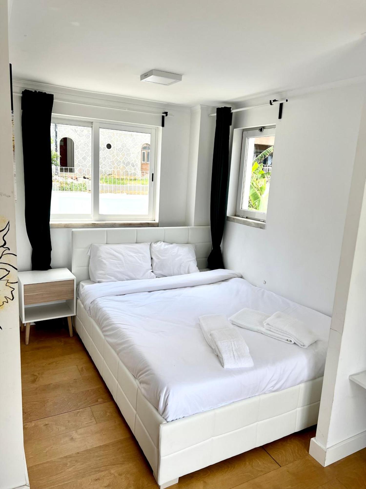 Homestay Oeiras Beach Guest House *
