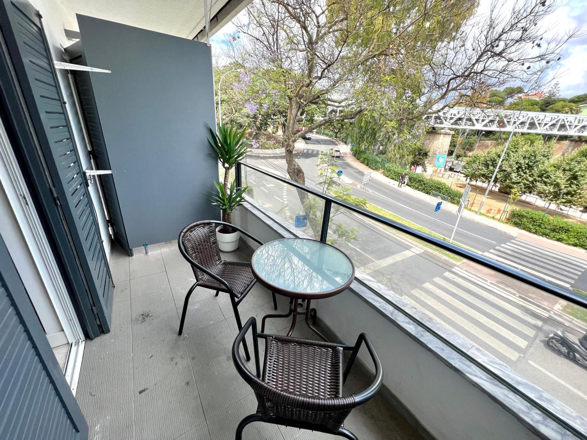 Homestay Oeiras Beach Guest House *